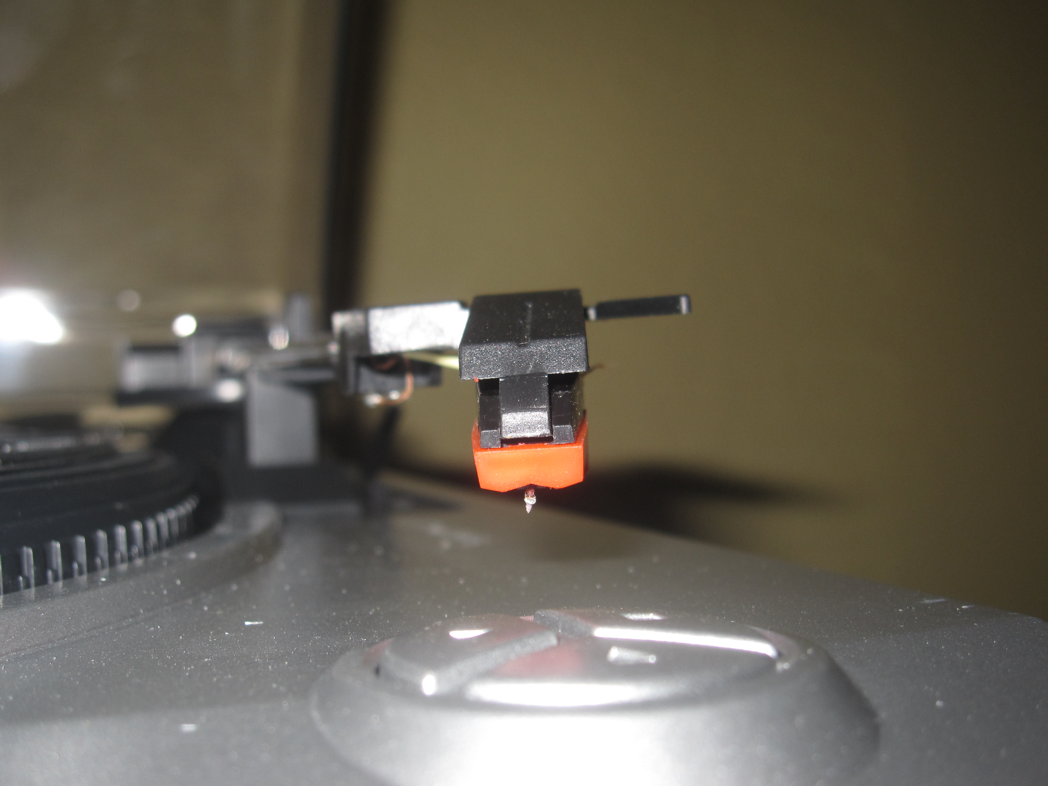 how to fix turntable needle